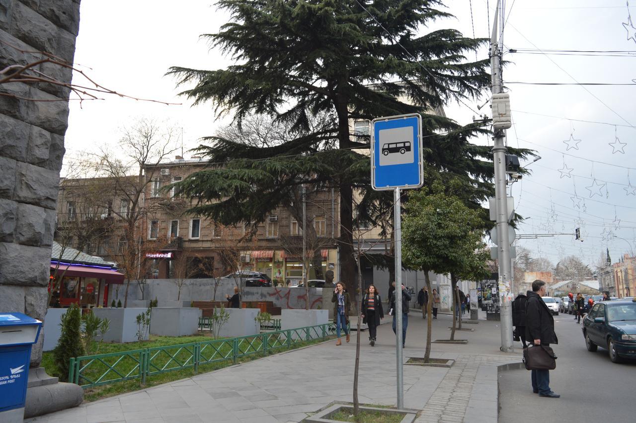 Amoun Hostel Tbilisi Exteriör bild